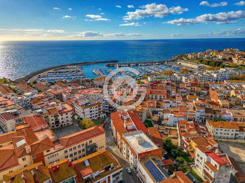 Foto 9aa9e22d-15ee-4184-8809-8bd4f08c1984. Pis amb calefacció a Centre Palamós