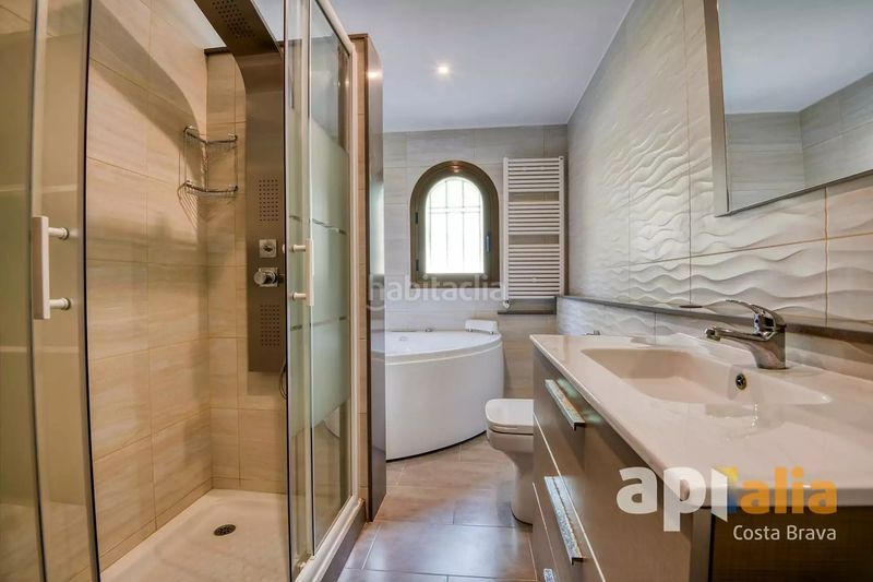 Foto eb1ca59b-f2d9-4c2e-b689-e285d9acbd51. Maison avec parking piscine dans Cabanyes-Mas Ambrós-Mas Pallí Calonge