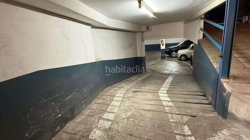 Foto c56870db-3090-4bb6-906b-1ad890ddd54a. Aparcament cotxe a Centre Palafrugell