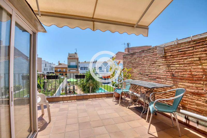 Foto 0f55df0d-3315-4c12-8613-0b4261338c1f. Casa adossada amb calefacció a Centre Palafrugell