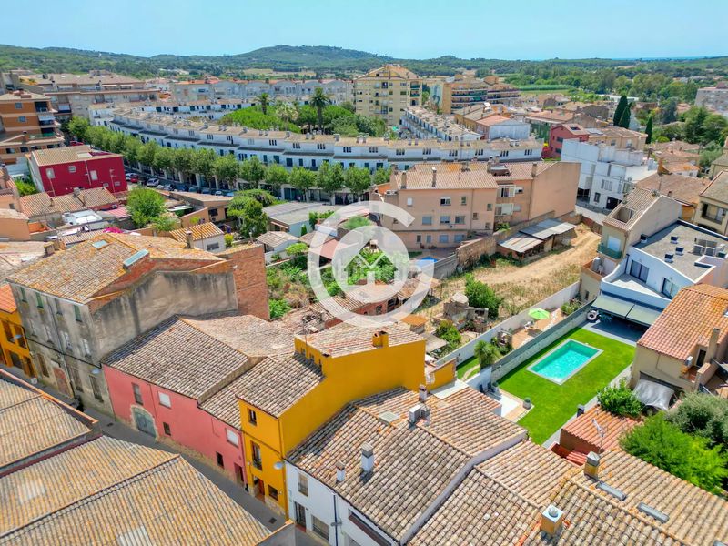 Foto e3e3f179-7028-4cba-80ae-5b807f5053d8. Casa adossada amb calefacció a Centre Palafrugell
