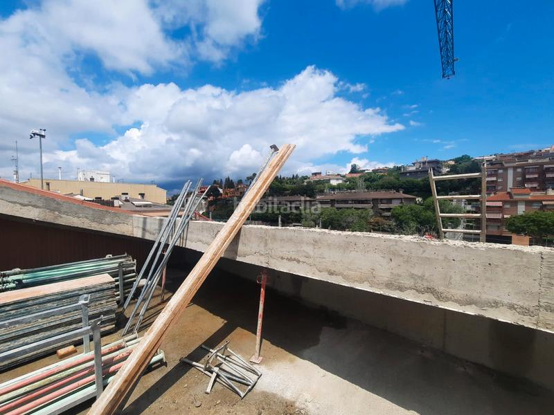 Foto bcecbbe6-38c8-45c0-8b2e-a37b22681fce. Ático en avinguda de barcelona 55 ático dúplex 3 habitaciones dobles,3 baños y 3 terrazas en Molins de Rei