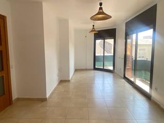 Pis  Riera. Venta de un piso en canovelles
