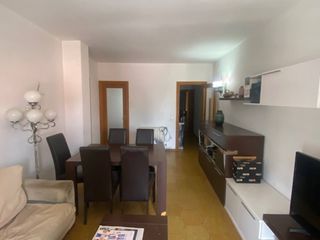 Pis  Calle navarra. Venta de piso en granollers