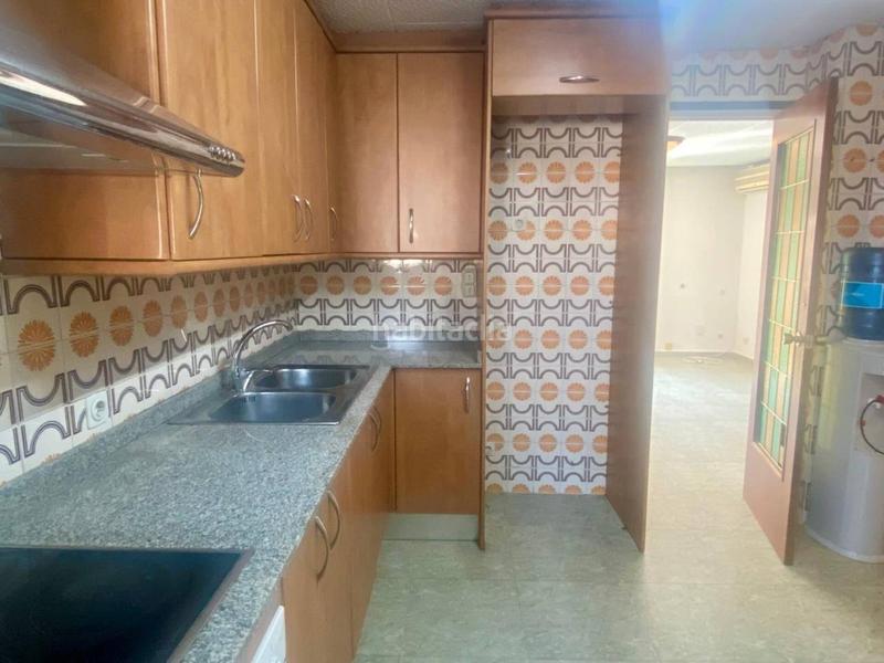 Foto 3d38f5f7-91aa-4bd8-9ffb-2a4a569f018a. Pis a Sota el cami ral Granollers