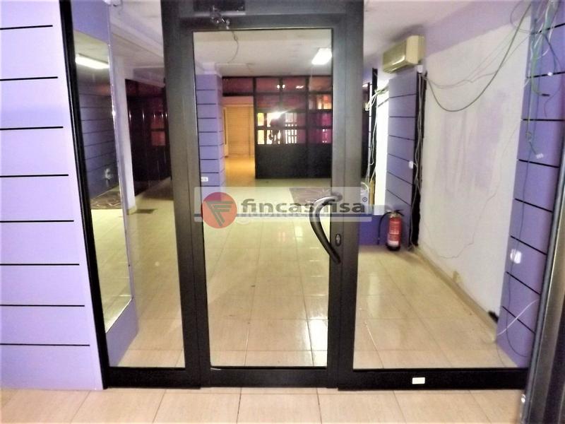 Foto baaf8a2b-aa6e-4991-997d-89bf3d94b2f7. Local comercial en Centre-Nucli Antic Premià de Mar