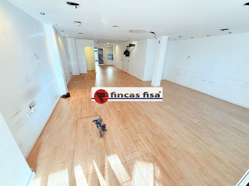 Foto af7a5591-1b2b-45bb-8c4c-6525565155b7. Alquiler local comercial en Centre-Nucli Antic Premià de Mar