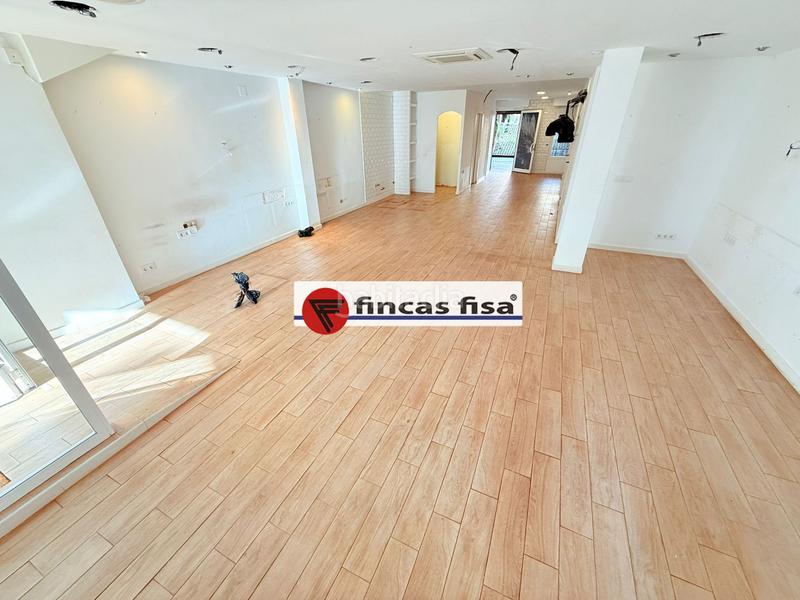 Foto e59394c5-3509-454e-a52e-173f5e584231. Alquiler local comercial en Centre-Nucli Antic Premià de Mar