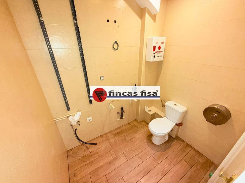 Foto edd80668-4e9f-4f2e-895c-9b819d96dcd0. Alquiler local comercial en Centre-Nucli Antic Premià de Mar