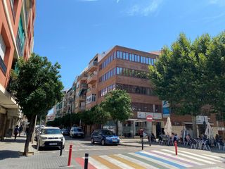 Lloguer Local Comercial a Centre-Nucli Antic