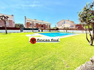 Casa a schiera in Sector Est