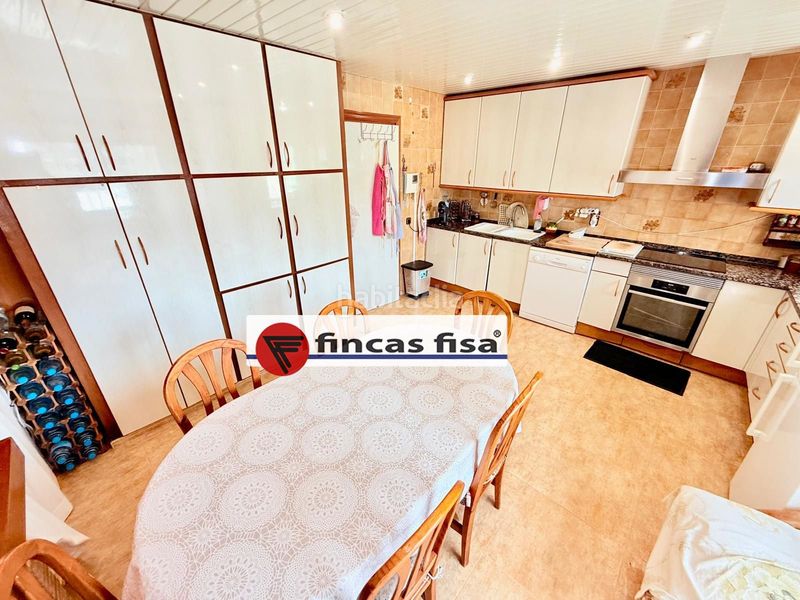 Foto da6bf9e5-b208-4c0f-9866-eb42e78f6603. Casa adossada amb calefacció aparcament a Zona Alta Premià de Mar