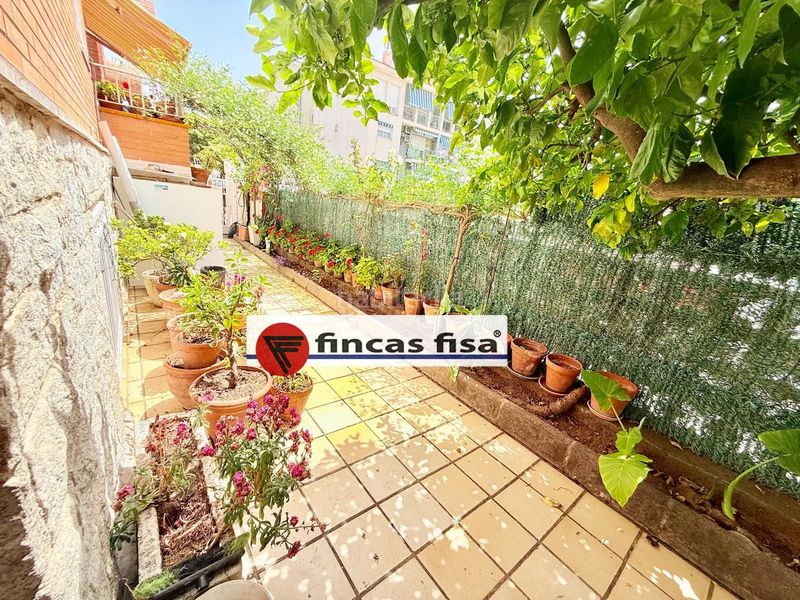 Foto e5413224-6397-403e-803a-0d4f1a82ab32. Casa adossada amb calefacció aparcament a Zona Alta Premià de Mar
