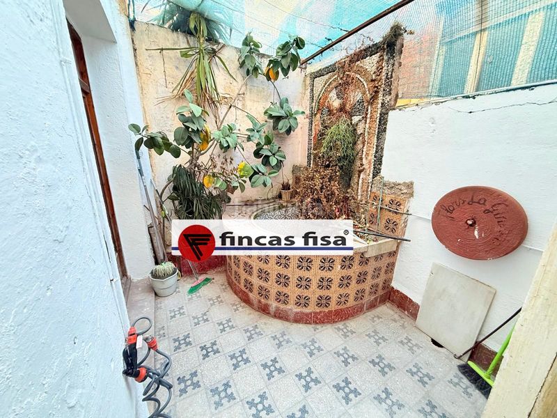 Foto 43e1bdb8-1966-4b80-97e0-224abf45cdff. Casa adossada a Centre-Nucli Antic Premià de Mar