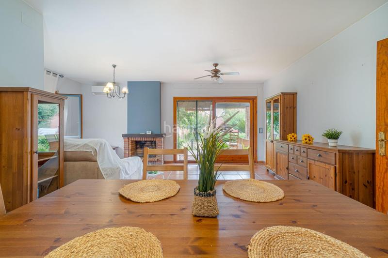 Foto 032b01f7-b6dd-45a1-a782-29025ac6e6c6. Casa vivienda unifamiliar aislada en golf con jardín privado y piscina comunitaria en Peralada