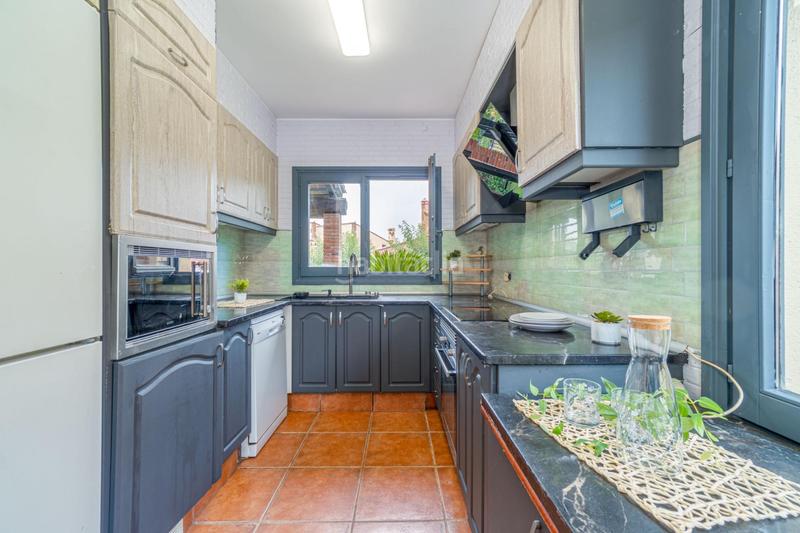 Foto 88e3ede6-0e6e-4842-b112-982a8eaebc3b. Casa vivienda unifamiliar aislada en golf con jardín privado y piscina comunitaria en Peralada
