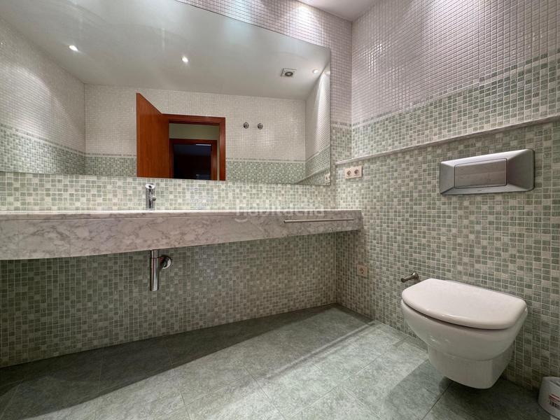 Foto 55dc2dfe-7fc4-469f-bfdb-05591e2730c4. Dachwohnung mit heizung parking in Creu de la Mà Figueres