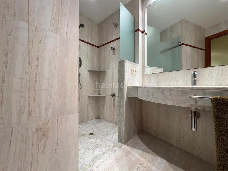 Foto 7369aac7-f5ed-43a1-a080-ace752837af6. Dachwohnung mit heizung parking in Creu de la Mà Figueres