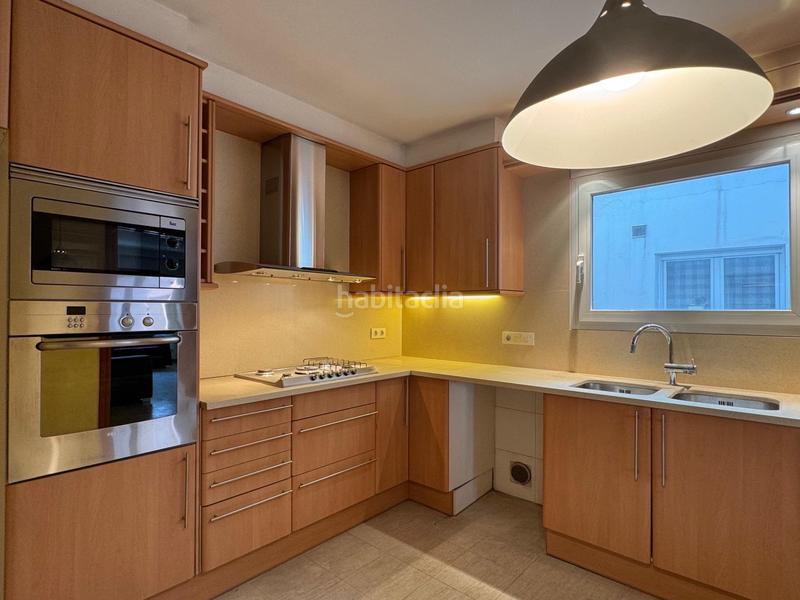 Foto c513bdc7-9617-45f1-985b-5f51c3e82bb6. Dachwohnung mit heizung parking in Creu de la Mà Figueres