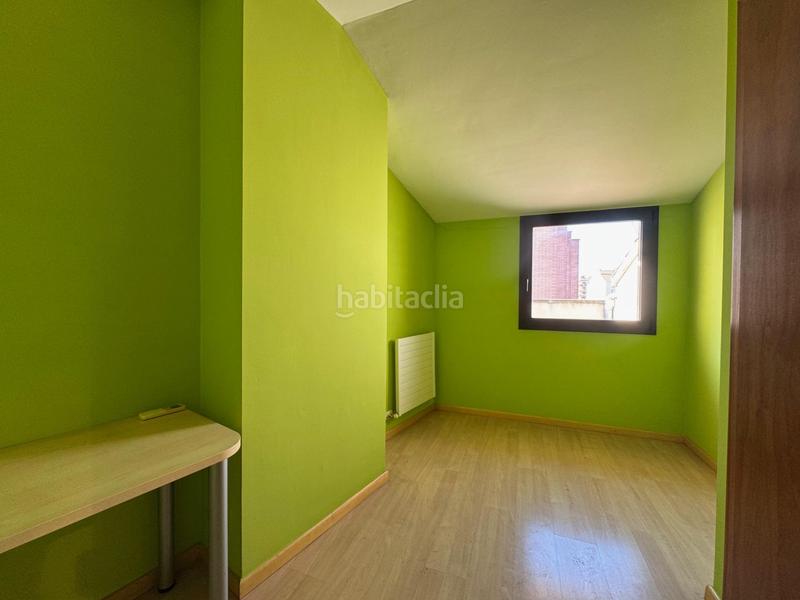 Foto fde69c99-2526-4f51-ac93-47c2c2066e23. Dachwohnung mit heizung parking in Creu de la Mà Figueres