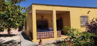 Casa a Sénia (La). Chalet de ensueño con parcela