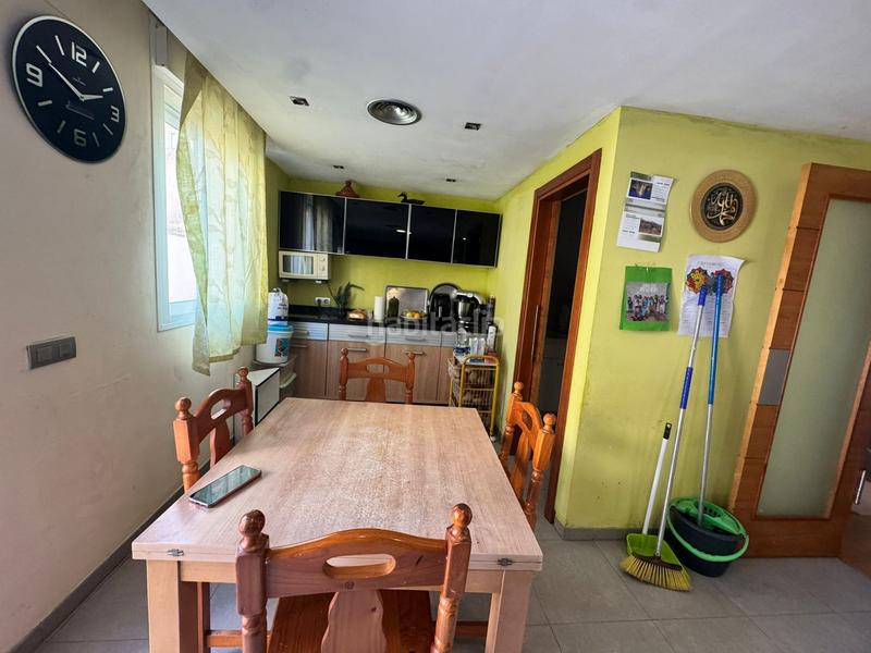 Foto f25491e9-1993-4bb0-b551-338747e32ee3. Casa adossada a Sénia (La)