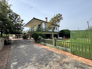 Casa a Jesús - Els Reguers. Encantadora finca con chalet y zona agraria en tortosa partida s