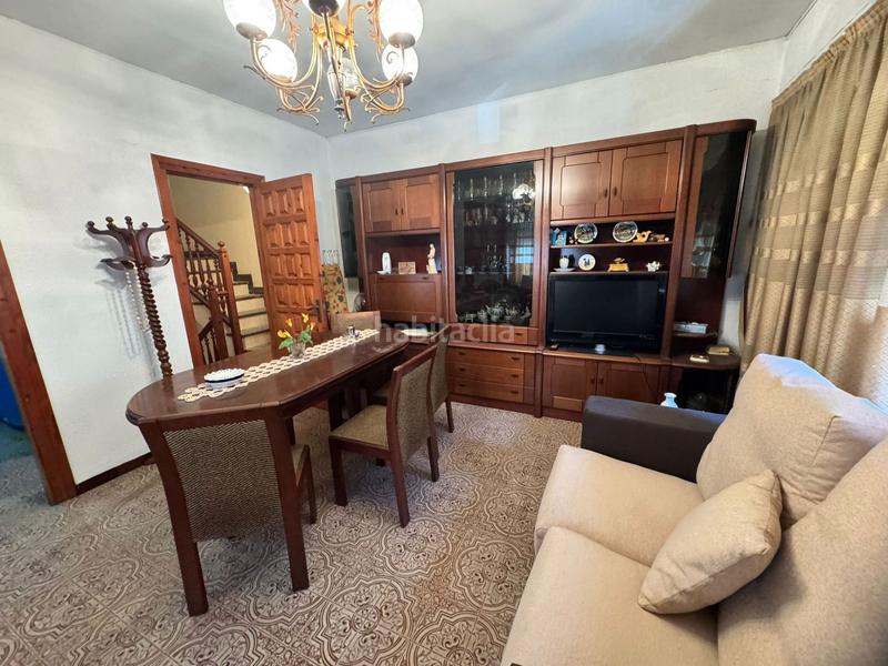 Foto ad84d53e-574d-4629-94bc-dac1c69cc83c. Casa adossada a Sénia (La)