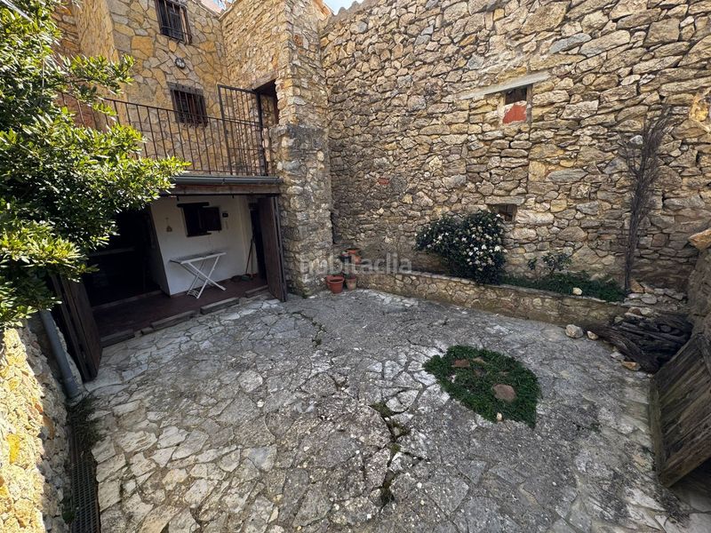 Foto 18c78739-e49e-4440-abde-8789e5cdc56a. Masia amb calefacció a Pobla de Benifassà (la)