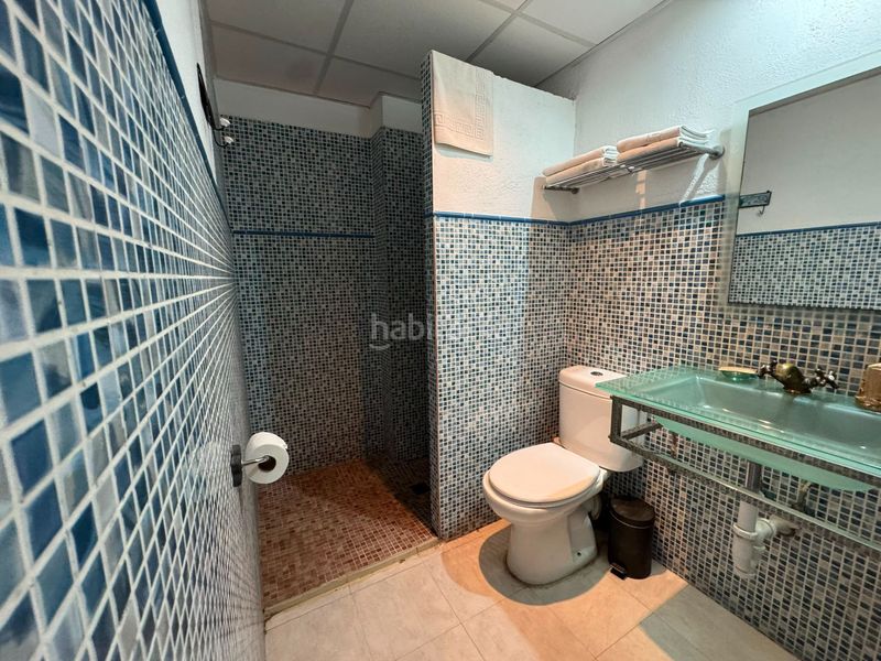 Foto a74bd946-b7cc-4987-95cb-62b5780298ef. Edifici a Benissanet