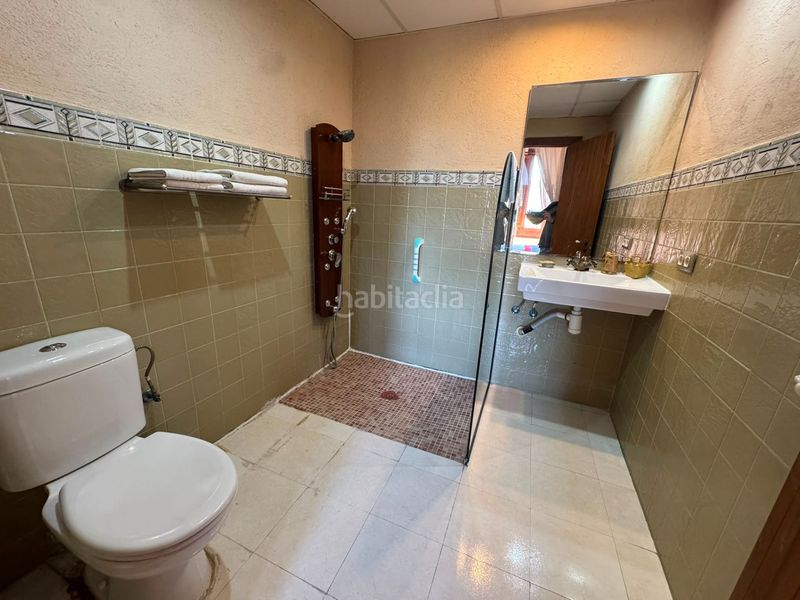 Foto c58bb7be-5296-49ee-b09b-221988d833aa. Edifici a Benissanet