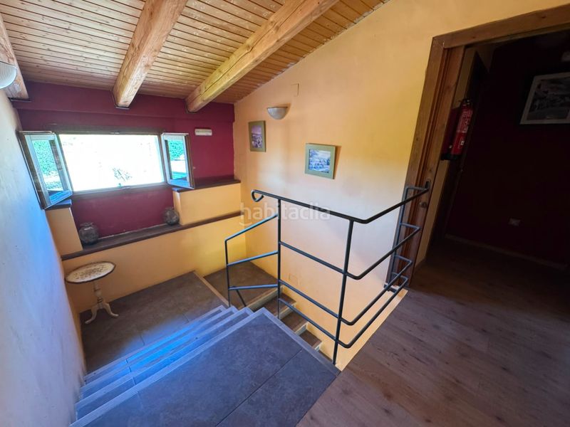 Foto f51d8491-9c77-41ea-94ab-75b0a81fc179. Edifici a Benissanet