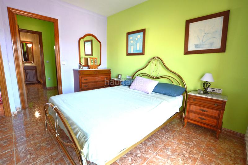 Foto 28f63fc4-5bde-484b-b003-61b842978b3f. Casa aparellada amb calefacció aparcament a Santa Maria-l´Eixample-Sud Sumella Cubelles