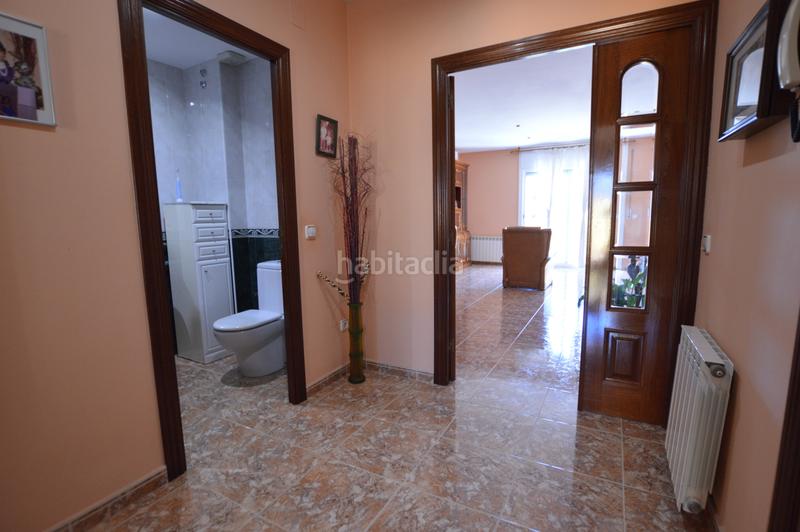 Foto 3d720eba-988a-44e2-ac0e-f88b7d756b2d. Casa aparellada amb calefacció aparcament a Santa Maria-l´Eixample-Sud Sumella Cubelles