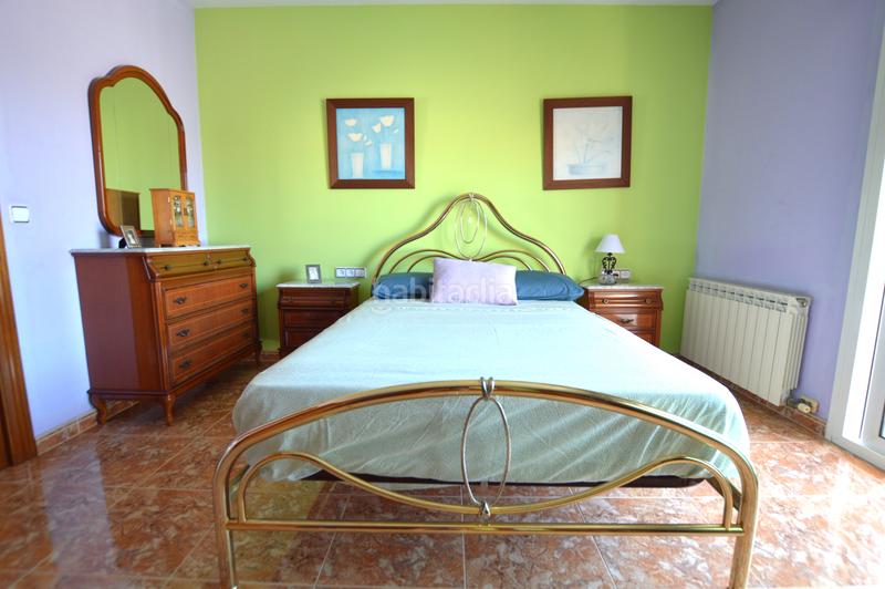 Foto 40b8f483-ce64-48d1-aa03-d153cb786142. Casa aparellada amb calefacció aparcament a Santa Maria-l´Eixample-Sud Sumella Cubelles