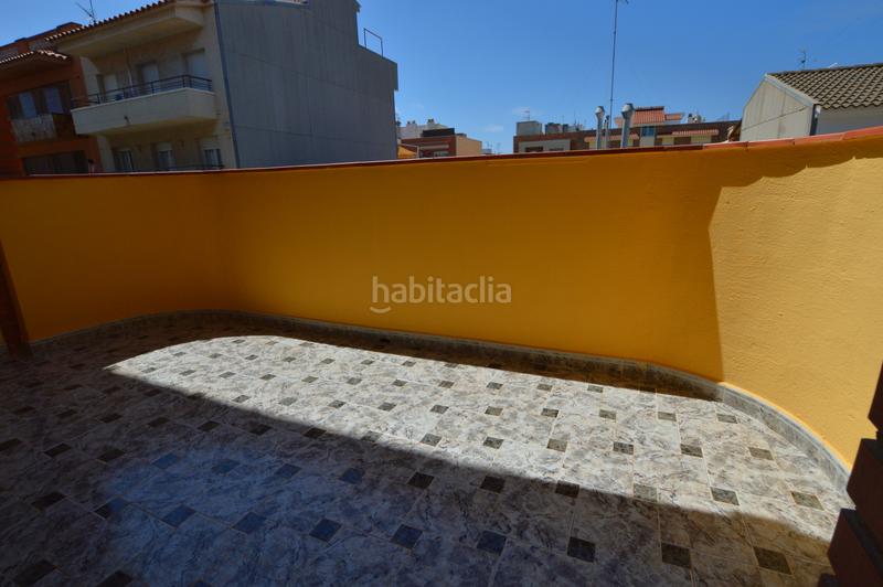 Foto dd024746-044c-4e87-b386-ef0c6dec1d32. Casa aparellada amb calefacció aparcament a Santa Maria-l´Eixample-Sud Sumella Cubelles