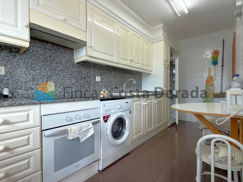 Foto 8379742a-0fa3-4a71-8b95-ab9b0fb8cd12. Planta baixa amb calefacció aparcament a Maritim Cubelles
