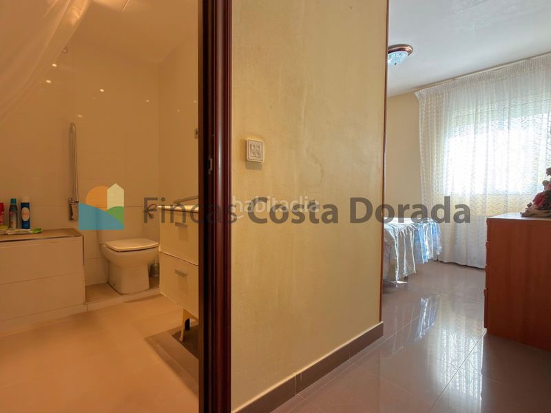 Foto d5af7859-f1b6-4733-9808-218bb08b3171. Planta baixa amb calefacció aparcament a Maritim Cubelles
