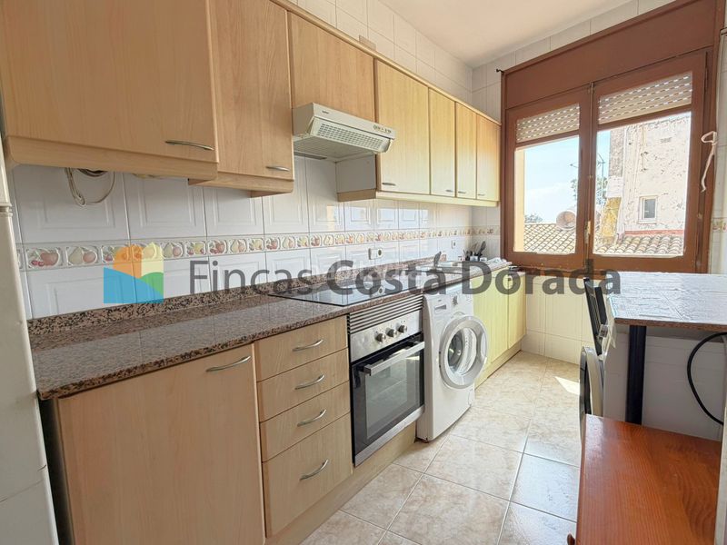 Foto d00cc2d5-4ecc-4777-ab95-660f5b3ed392. Pis a el castell de Cubelles Cubelles