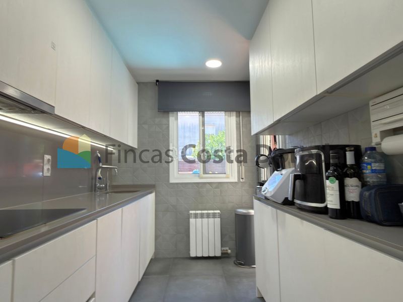 Foto 6a62f2be-6f24-47b8-9b97-291bb4b7ea2c. Casa adossada amb calefacció aparcament piscina a Cubelles