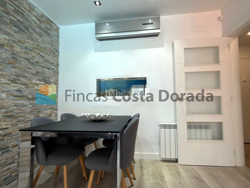 Foto e4a4ec8e-e29d-4087-abdc-74a237e01feb. Casa adossada amb calefacció aparcament piscina a Cubelles