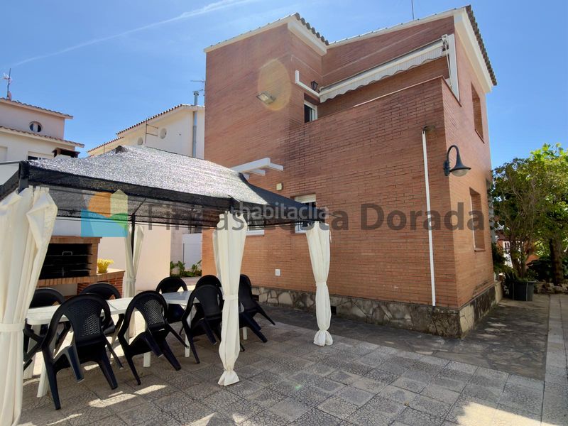Foto 1475e43d-8051-4893-a730-561e3f4011f3. Casa amb xemeneia aparcament a Bardaji-El Molí de Baix Cubelles