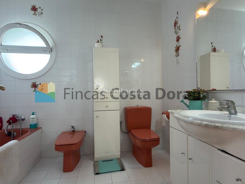 Foto ab7666b4-ed80-4e65-aab0-a29798644a91. Casa amb xemeneia aparcament a Bardaji-El Molí de Baix Cubelles