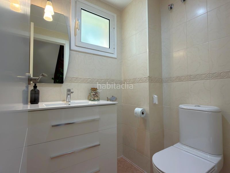Foto 50efb4d7-d43a-4650-a584-9234a74ddd38. Casa adossada amb calefacció aparcament piscina a Cubelles