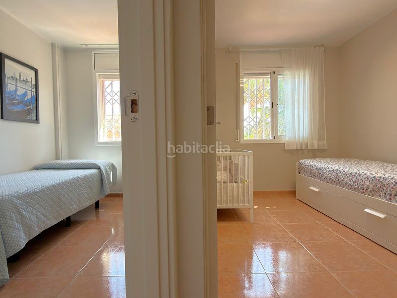 Foto dcd26d8c-d428-463e-946c-60b10d106572. Casa adossada amb calefacció aparcament piscina a Cubelles