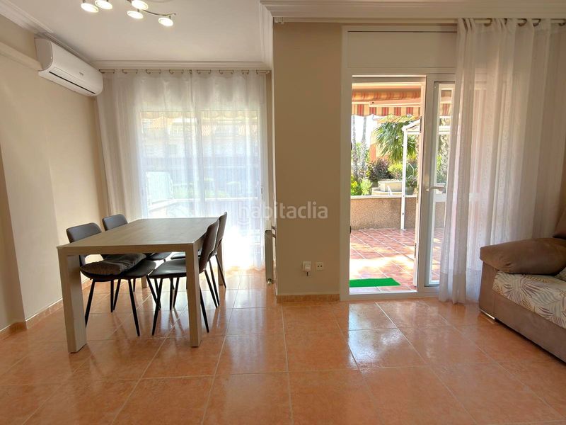 Foto fa293bcf-131a-4ae5-902c-65a5b7366237. Casa adossada amb calefacció aparcament piscina a Cubelles