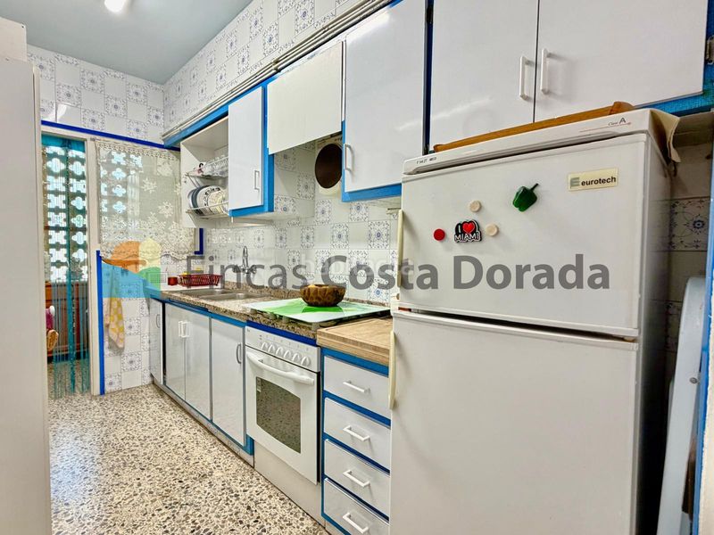 Foto 49c1ef3b-eba9-4ad0-a439-0b693e2e278f. Pis amb xemeneia calefacció a Bardaji-El Molí de Baix Cubelles