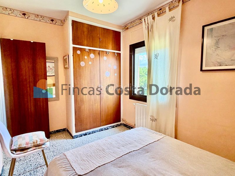 Foto b140013b-2380-4510-b475-f02679c5c219. Pis amb xemeneia calefacció a Bardaji-El Molí de Baix Cubelles