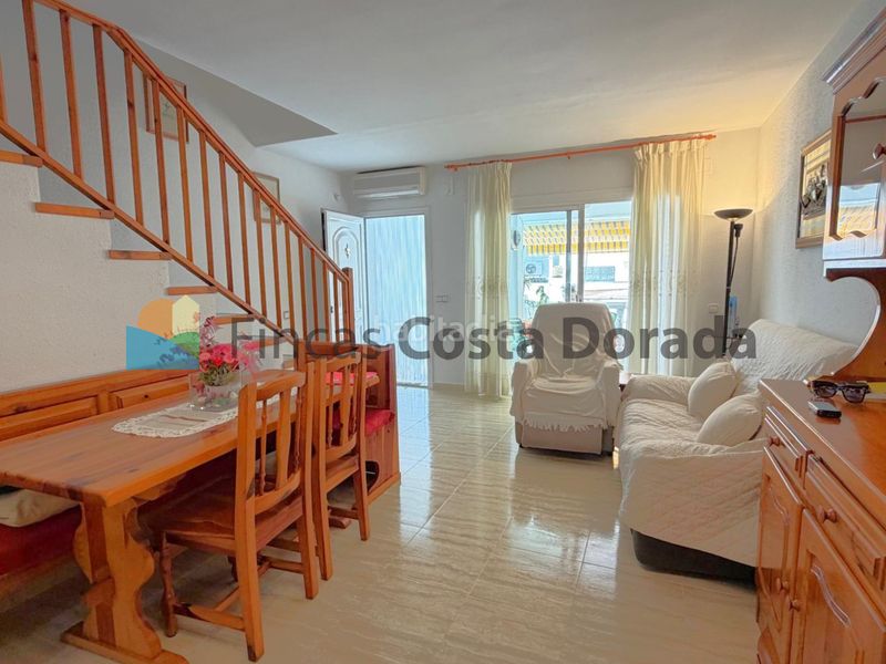 Foto d041e016-e645-43d2-9235-fa17b5f2e987. Casa adossada amb calefacció a Maritim Cubelles