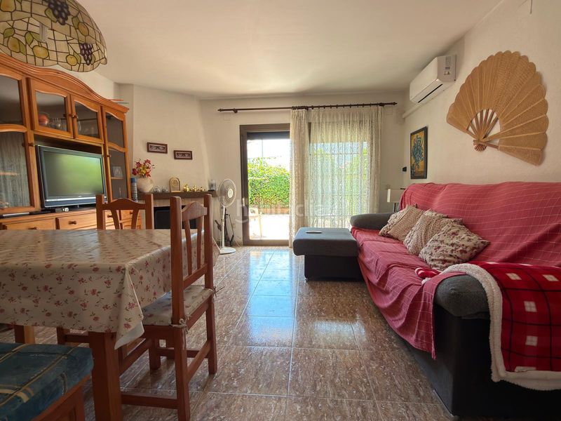 Foto 5e19c43c-e83b-41b9-bf21-153e1bf9ae46. Casa aparellada amb xemeneia aparcament a Bardaji-El Molí de Baix Cubelles